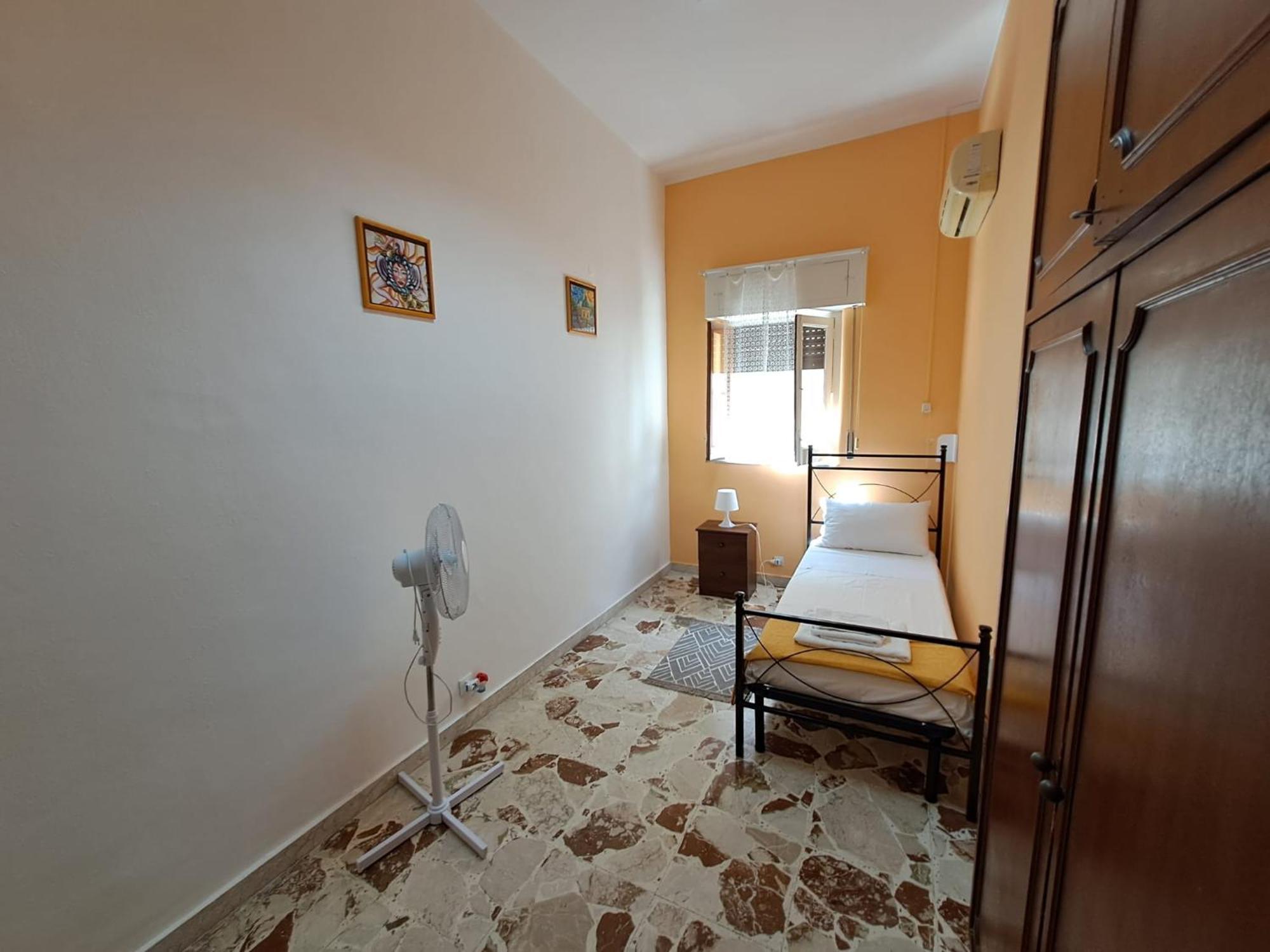 B&B Domus Pina Катания Екстериор снимка