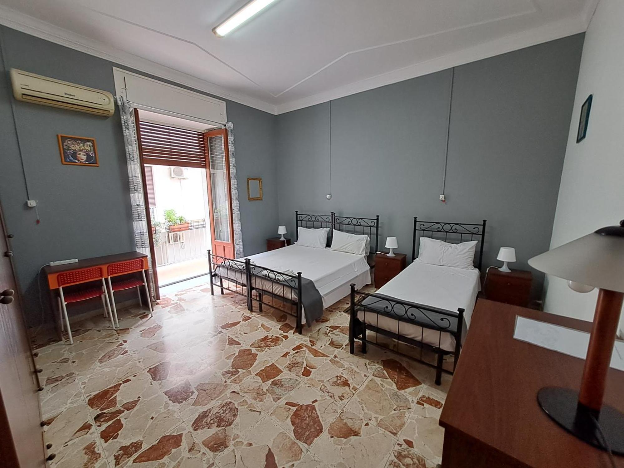 B&B Domus Pina Катания Екстериор снимка