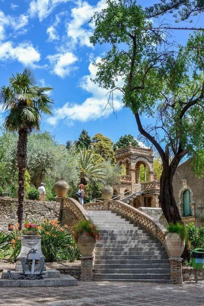 B&B Domus Pina Катания Екстериор снимка